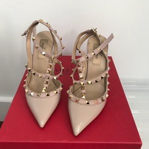 Valentino Rockstud